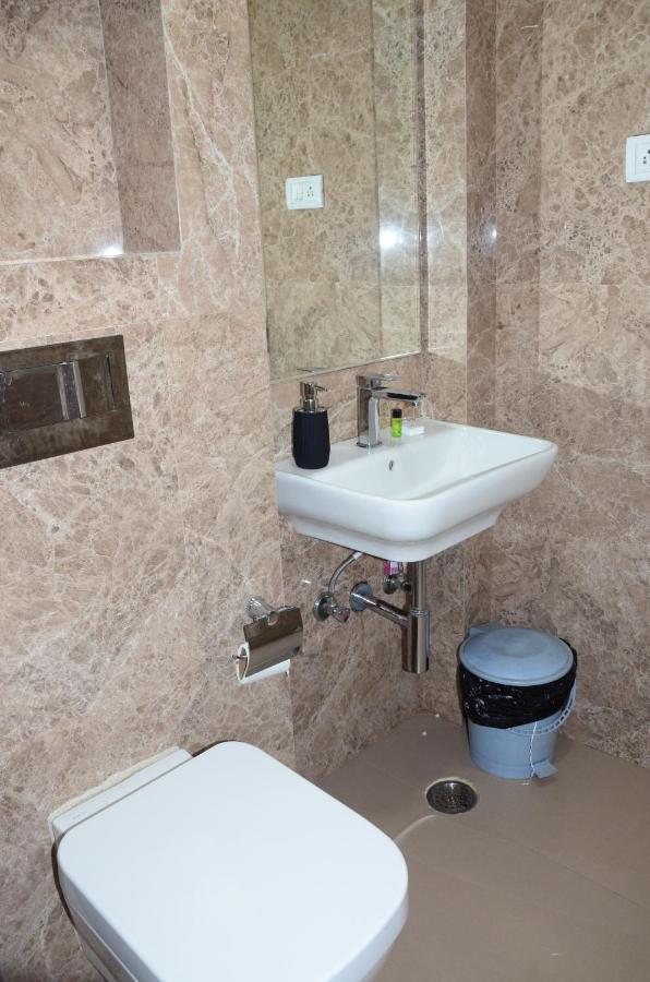 Crytsal Residency Hotel Ranchi Eksteriør billede