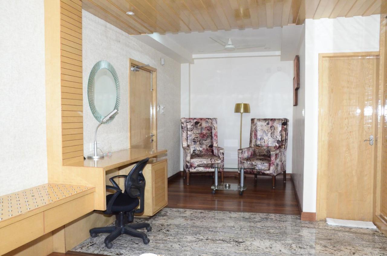 Crytsal Residency Hotel Ranchi Eksteriør billede