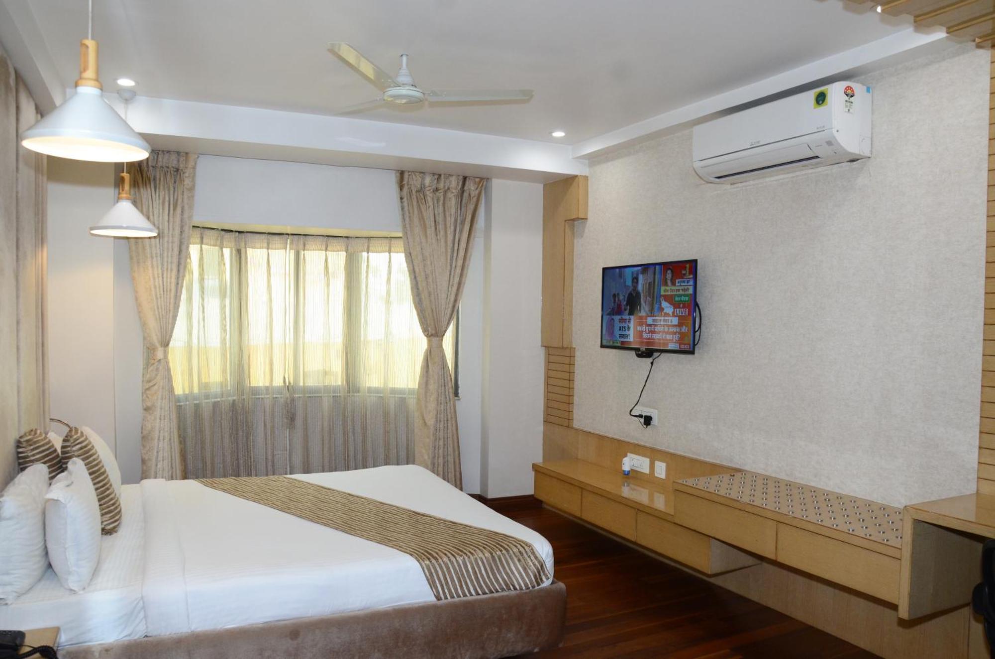 Crytsal Residency Hotel Ranchi Eksteriør billede